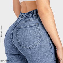 Cargar imagen en el visor de la galería, JEANS MUJER MOM TIRO ALTO PRETINA RESORTADA 9135 OSCURA
